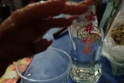 一烟一酒一人生图片女生一烟一酒一人生图片