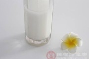 减肥期间能喝牛奶吗减肥可以喝全脂牛奶吗