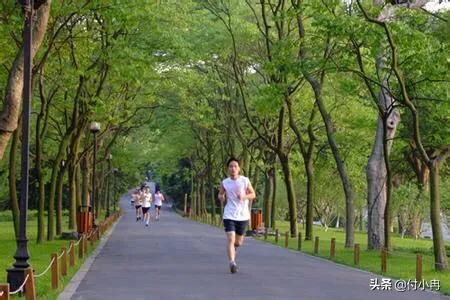 单纯靠跑步<strong>跑步减肥</strong>，能瘦吗？