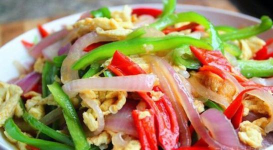 减肥食谱一日三餐有哪些<strong>减肥食谱</strong>？