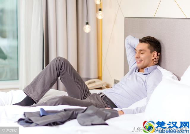 晚上睡觉全身出汗是什么问题,男人晚上睡觉全身出汗是什么问题