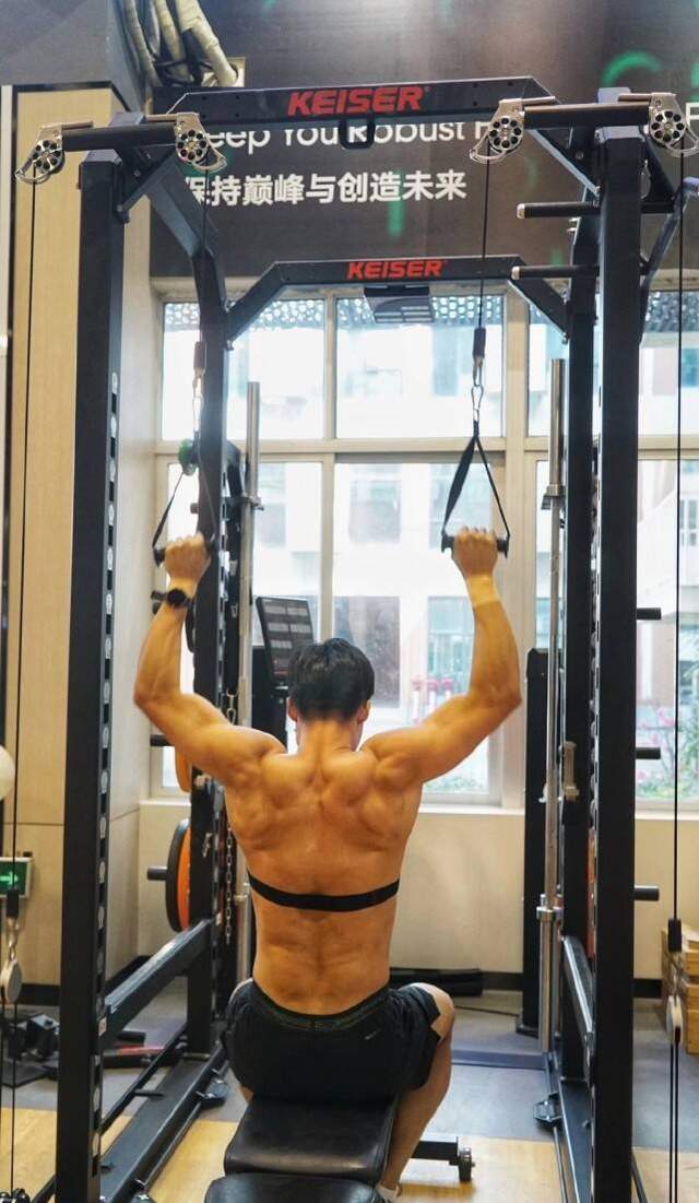 苏炳添独家健身直播课来了苏炳添独家健身直播课来了 新闻