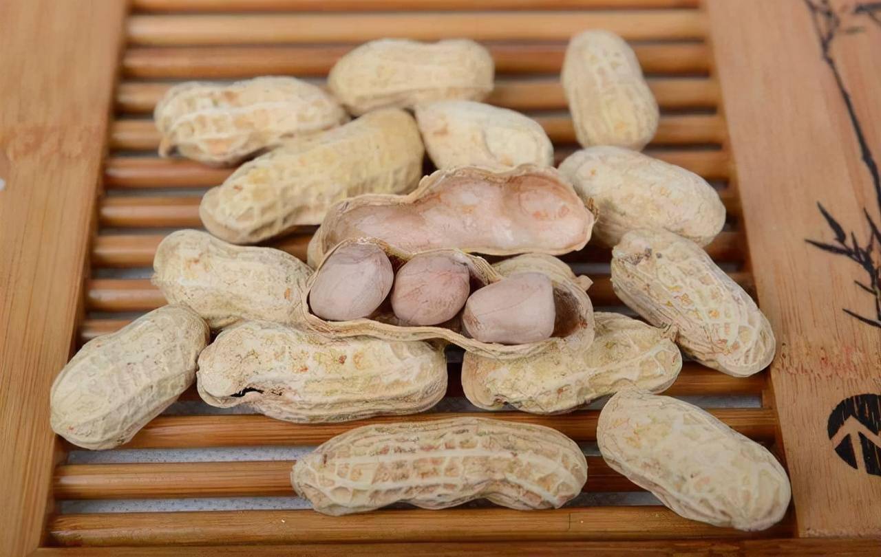 花生减肥吗,少吃花生减肥吗