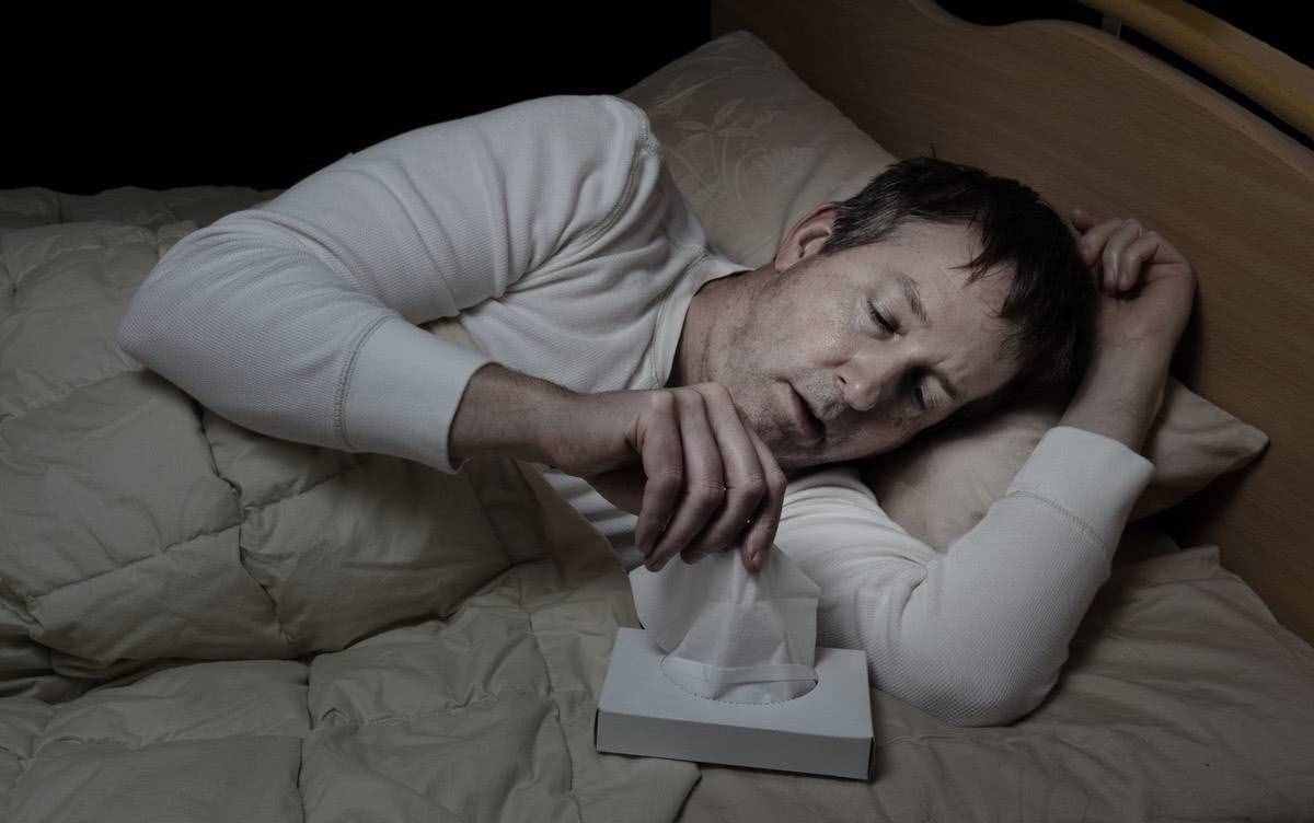 夜间出盗汗是什么原因夜间盗汗是什么原因女性睡眠不好