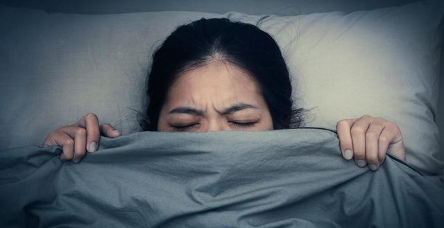 睡眠瘫痪症看见的是真的吗,睡眠瘫痪症幻觉太真实