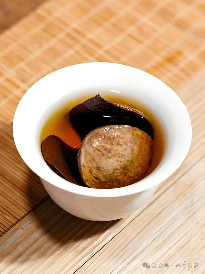 新会陈皮泡水喝有什么功效和作用新会陈皮泡水功效与作用
