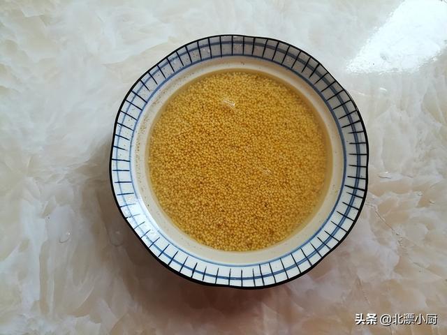 小米粥的做法 小米粥的做法