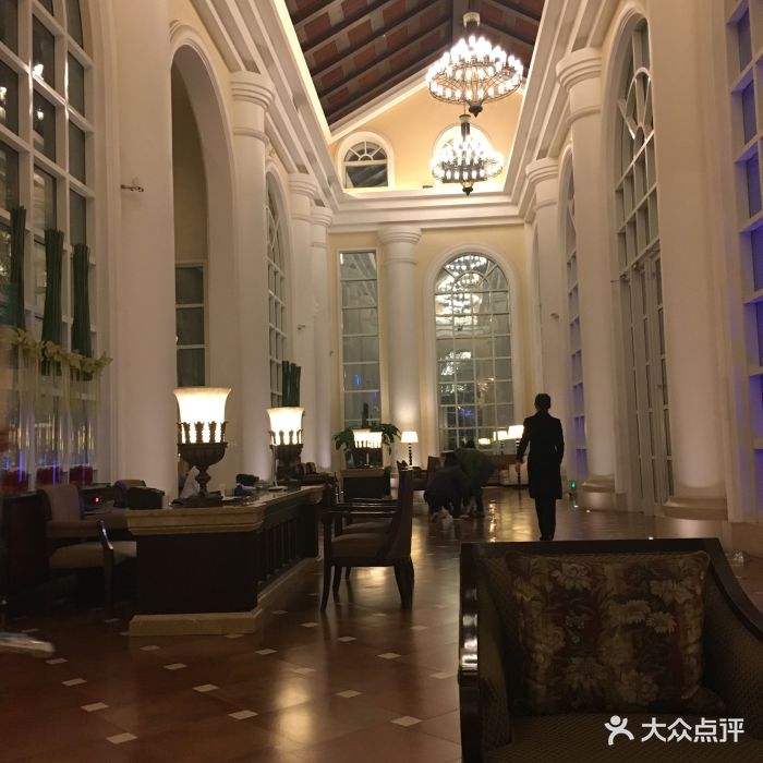 浅深保健,家庭楼梯扶手上深下浅