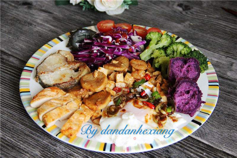 减肥营养餐食谱,十天吃水煮菜瘦30斤