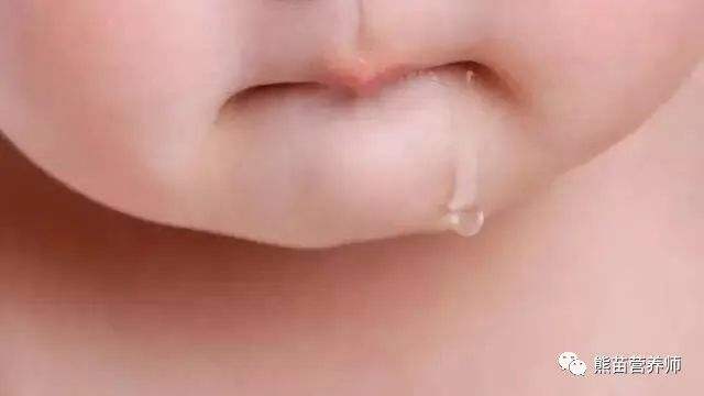 睡觉流口水是什么原因引起的最近睡觉流口水是什么原因引起的